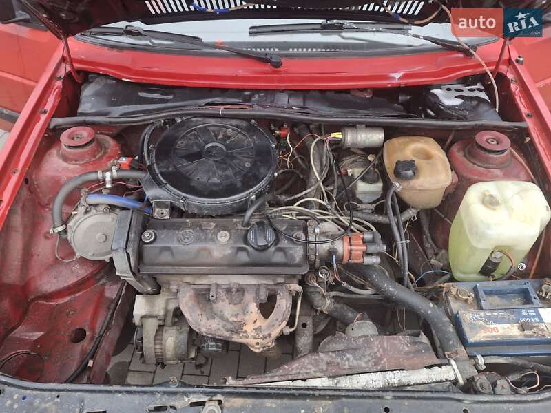 Хэтчбек Volkswagen Golf 1989 в Конотопе