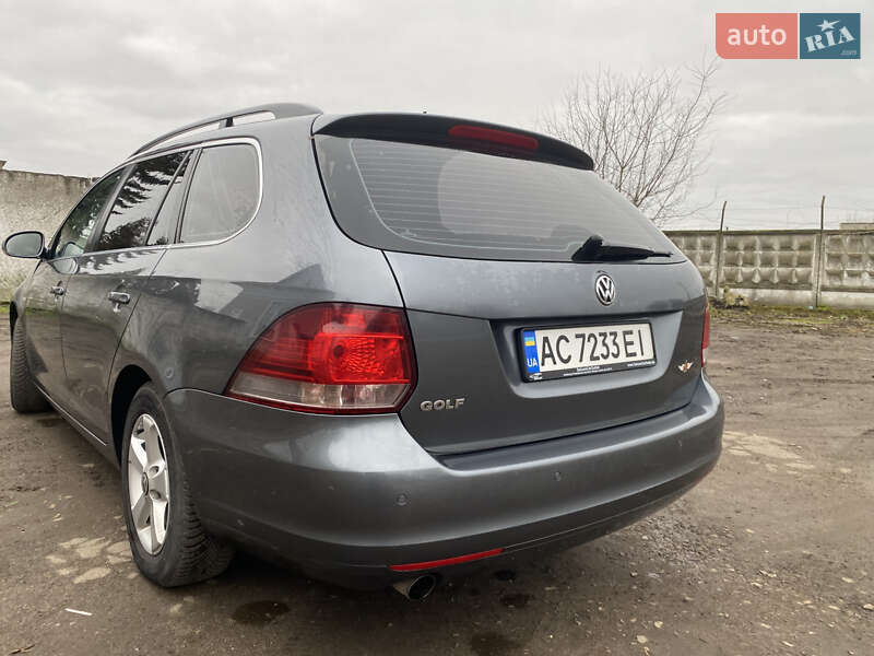 Универсал Volkswagen Golf 2010 в Владимире