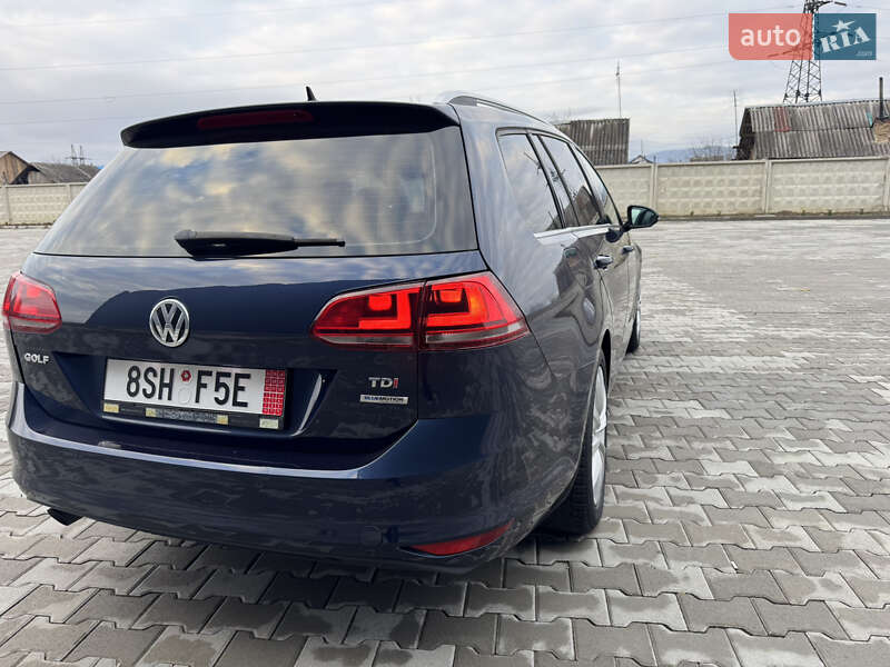 Універсал Volkswagen Golf 2013 в Мукачевому