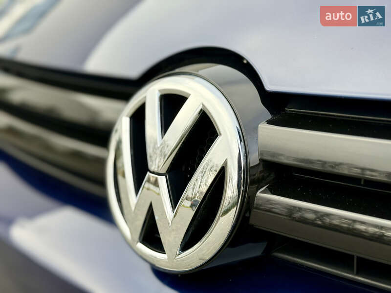 Универсал Volkswagen Golf 2010 в Луцке