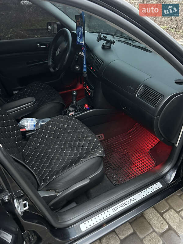 Універсал Volkswagen Golf 2002 в Гадячі