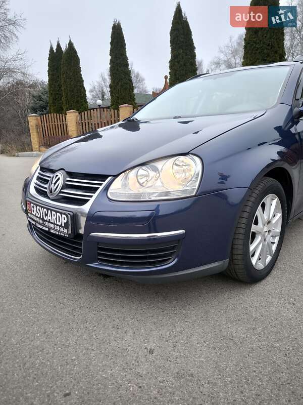 Универсал Volkswagen Golf 2009 в Днепре