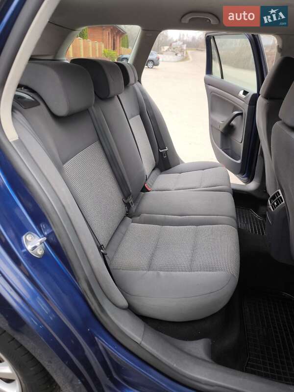 Универсал Volkswagen Golf 2009 в Днепре