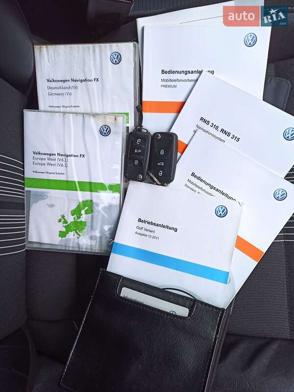 Універсал Volkswagen Golf 2012 в Запоріжжі