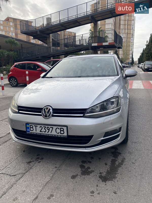 Універсал Volkswagen Golf 2014 в Львові
