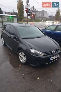 Хэтчбек Volkswagen Golf 2011 в Дергачах