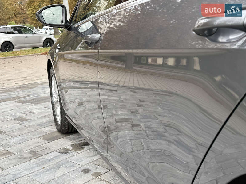 Універсал Volkswagen Golf 2017 в Рівному