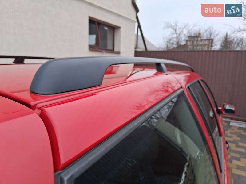 Универсал Volkswagen Golf 2002 в Харькове