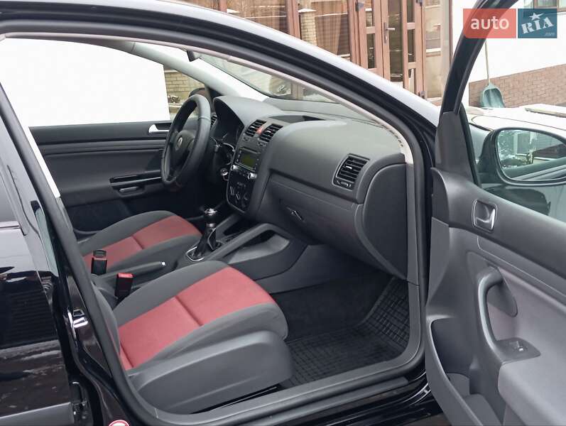 Хетчбек Volkswagen Golf 2006 в Бучачі