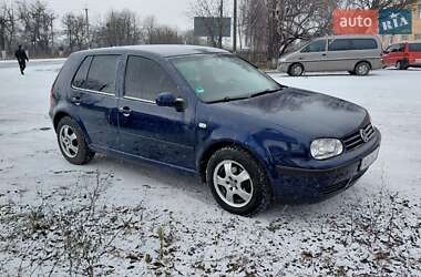 Хэтчбек Volkswagen Golf 2002 в Крыжополе