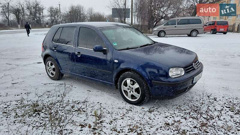 Volkswagen Golf 2002