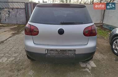 Хэтчбек Volkswagen Golf 2003 в Запорожье