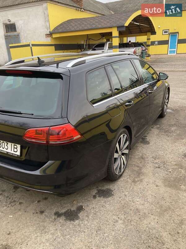 Универсал Volkswagen Golf 2016 в Гайвороне
