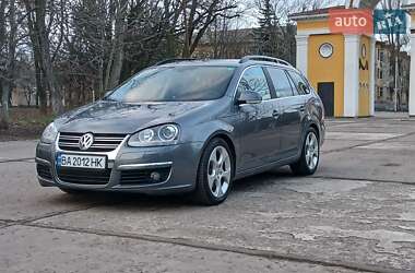 Универсал Volkswagen Golf 2008 в Желтых Водах