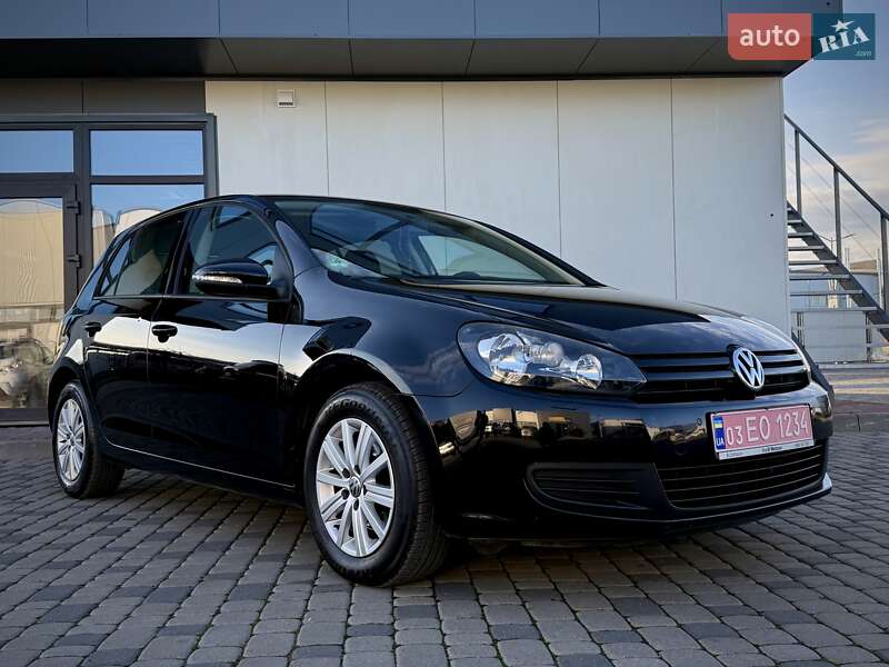 Хетчбек Volkswagen Golf 2011 в Мукачевому