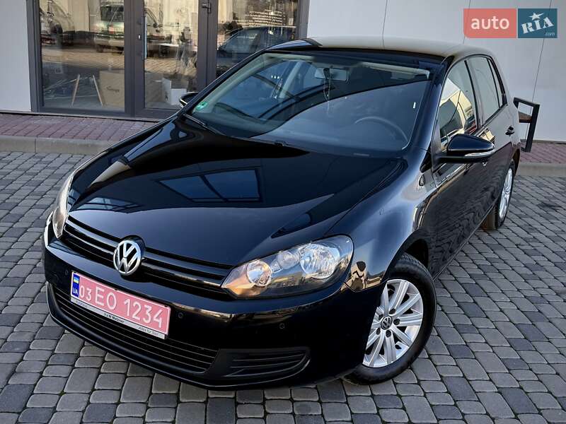 Хетчбек Volkswagen Golf 2011 в Мукачевому