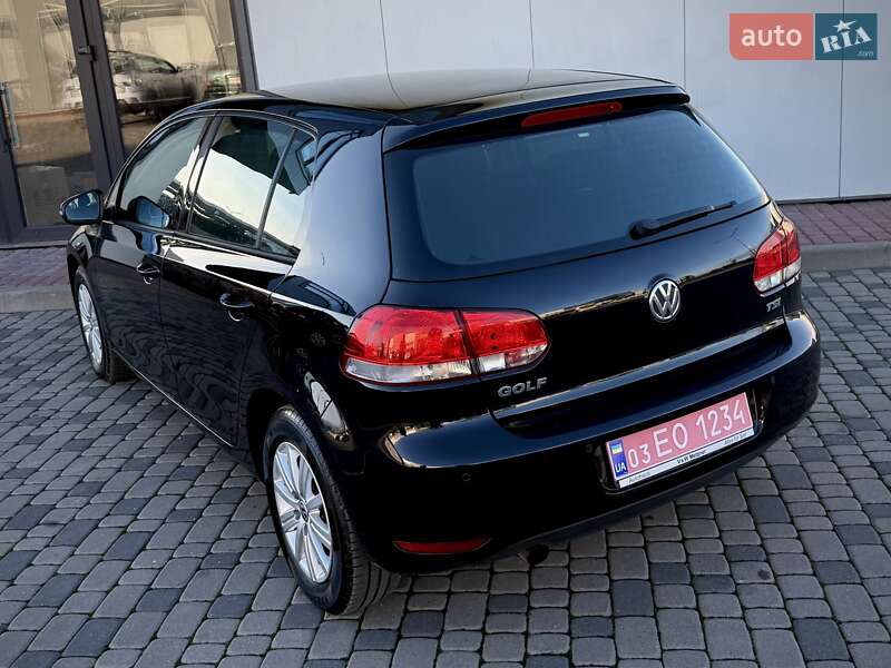 Хетчбек Volkswagen Golf 2011 в Мукачевому
