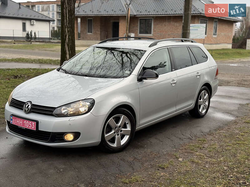 Універсал Volkswagen Golf 2012 в Луцьку
