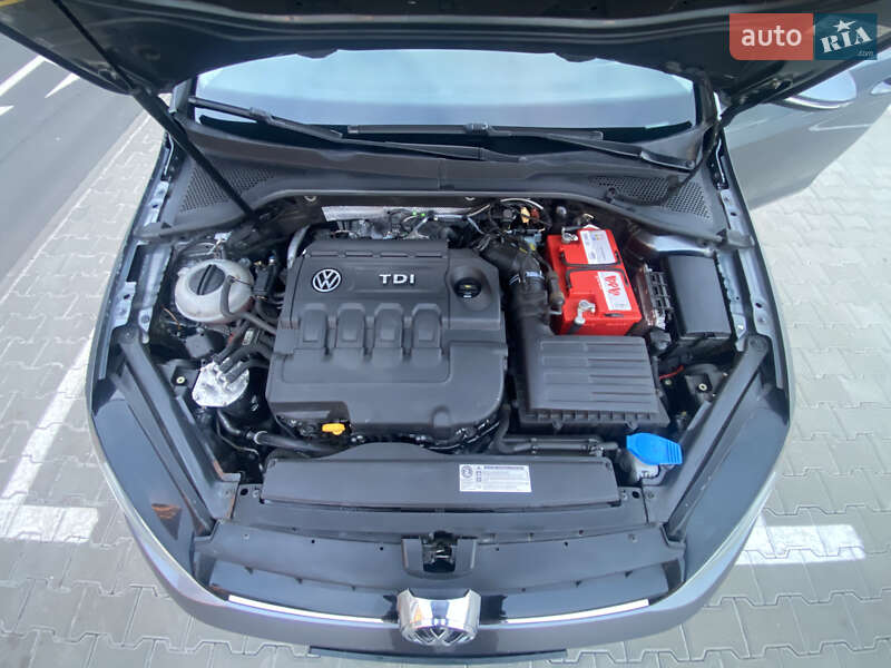 Універсал Volkswagen Golf 2015 в Києві