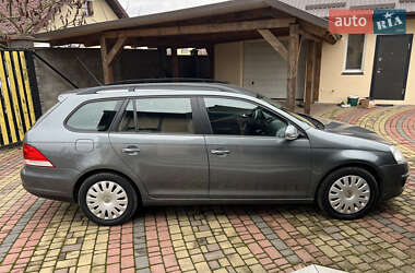 Універсал Volkswagen Golf 2009 в Луцьку