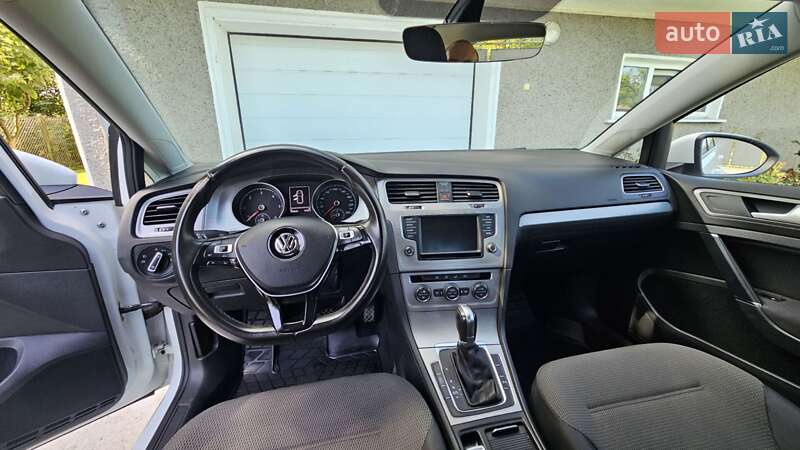 Хэтчбек Volkswagen Golf 2016 в Ивано-Франковске фото 38 Хэтчбек Volkswagen Golf 2016 в Ивано-Франковске