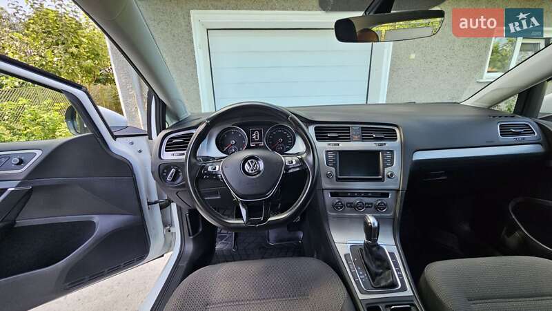 Хэтчбек Volkswagen Golf 2016 в Ивано-Франковске фото 27 Хэтчбек Volkswagen Golf 2016 в Ивано-Франковске