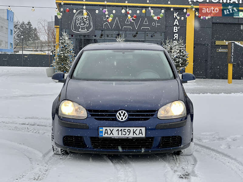 Хетчбек Volkswagen Golf 2005 в Харкові