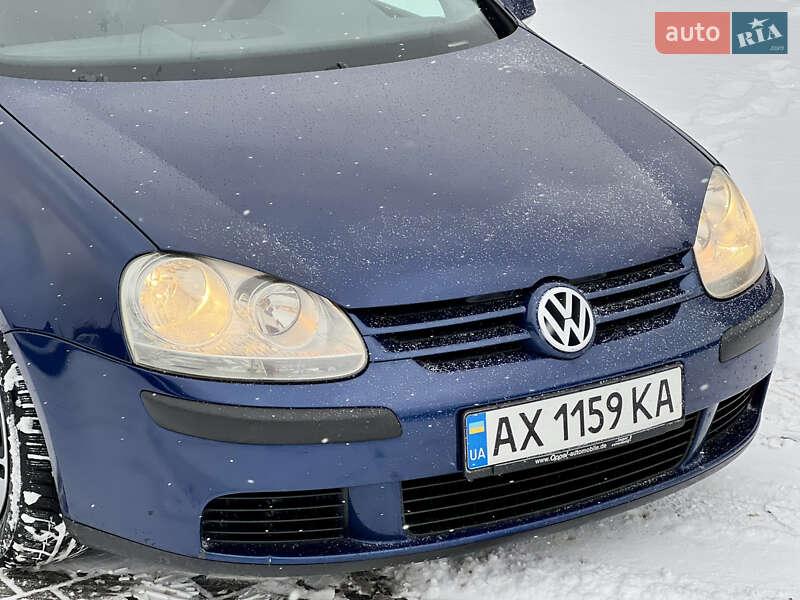 Хетчбек Volkswagen Golf 2005 в Харкові