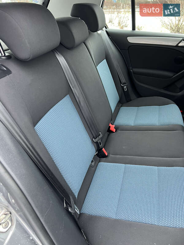 Хетчбек Volkswagen Golf 2012 в Білій Церкві