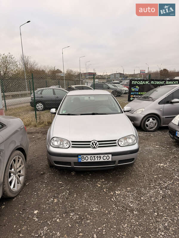 Volkswagen Golf 2002