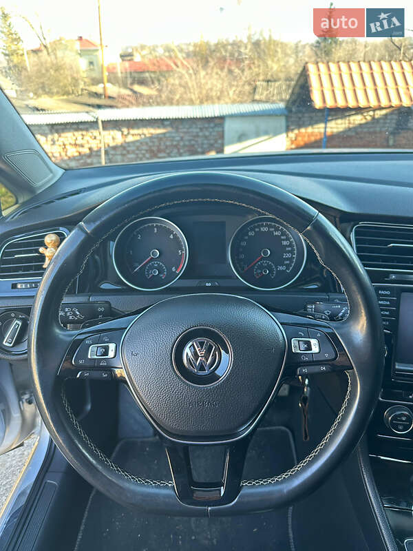 Універсал Volkswagen Golf 2015 в Глибокій