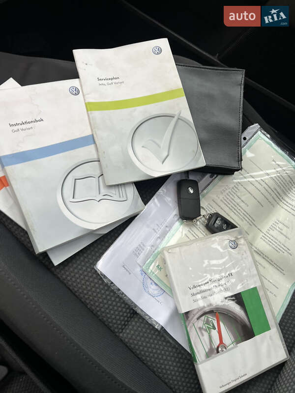 Універсал Volkswagen Golf 2010 в Тернополі