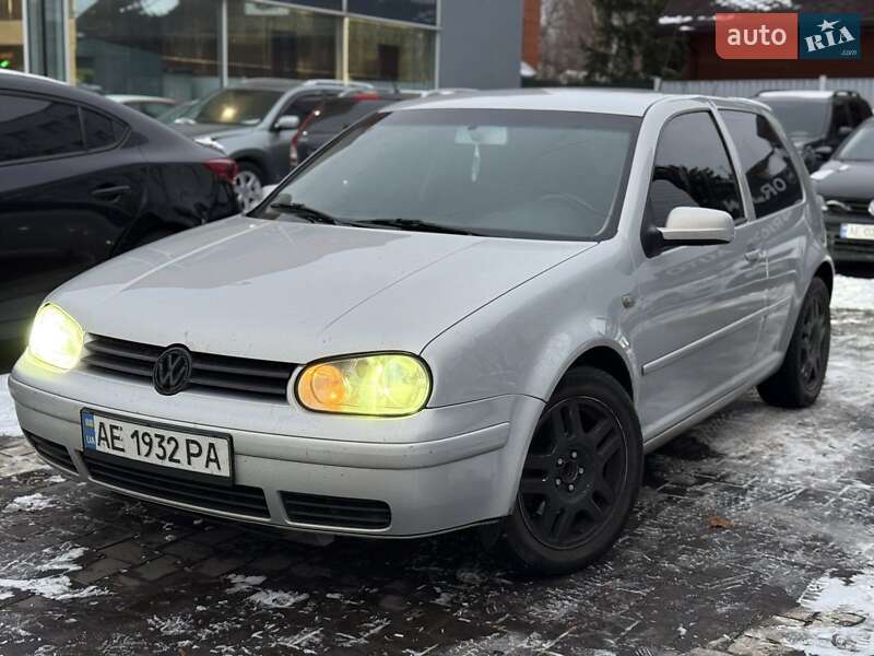 Volkswagen Golf 2000