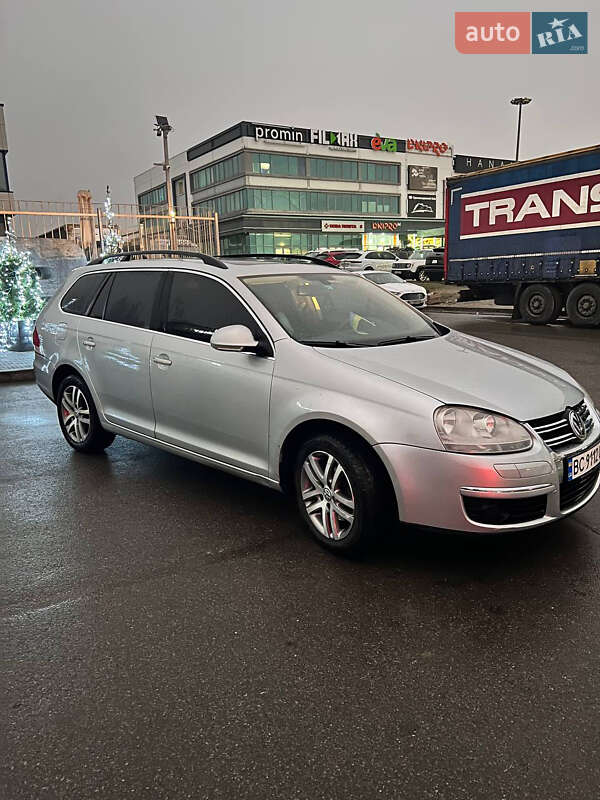 Универсал Volkswagen Golf 2007 в Киеве
