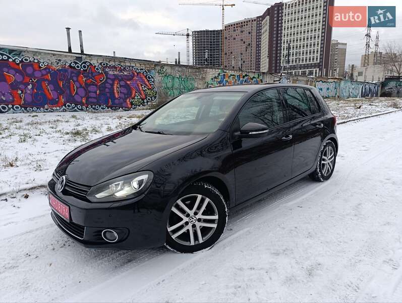 Хетчбек Volkswagen Golf 2011 в Києві