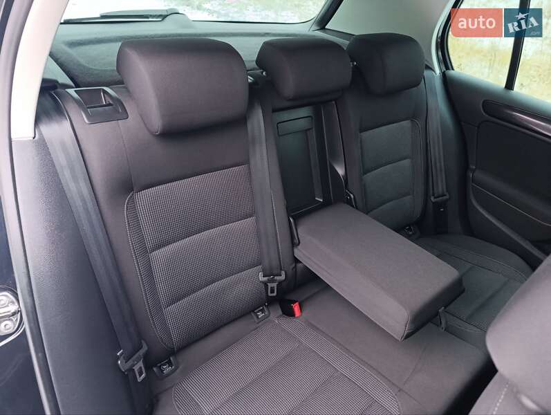 Хетчбек Volkswagen Golf 2011 в Києві