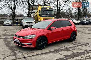 Хэтчбек Volkswagen Golf 2017 в Василькове