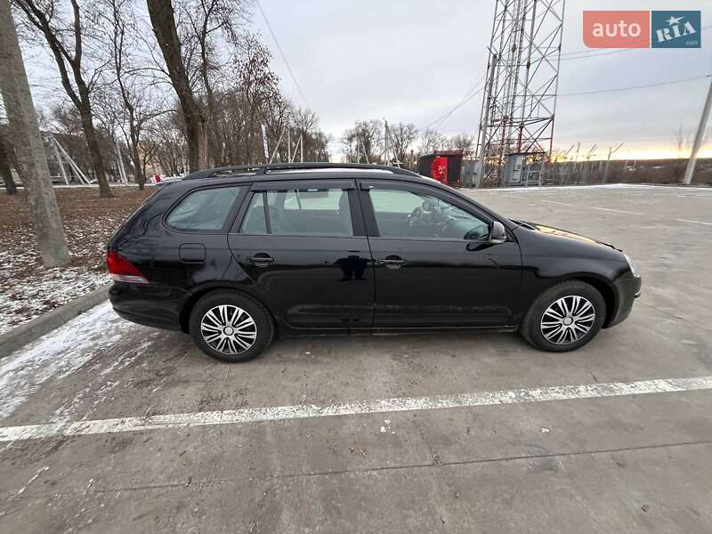 Універсал Volkswagen Golf 2008 в Синельниковому