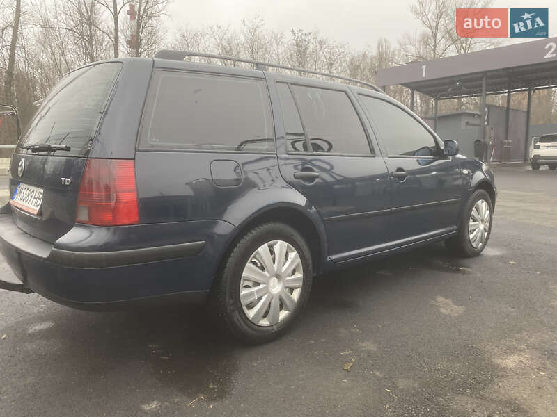 Універсал Volkswagen Golf 2000 в Києві