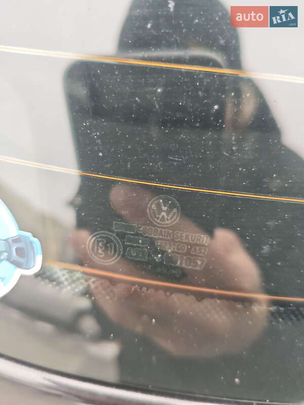 Хетчбек Volkswagen Golf 2006 в Києві