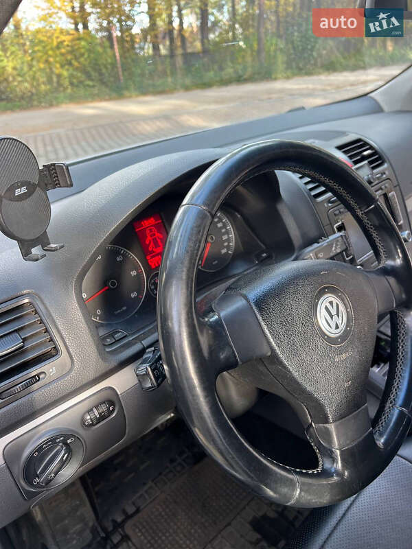 Універсал Volkswagen Golf 2008 в Новояворівську