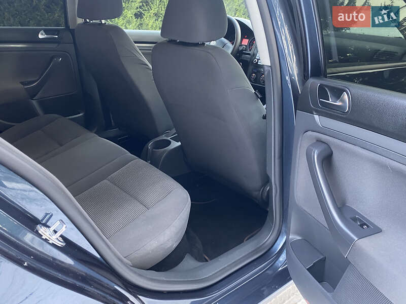 Універсал Volkswagen Golf 2007 в Умані