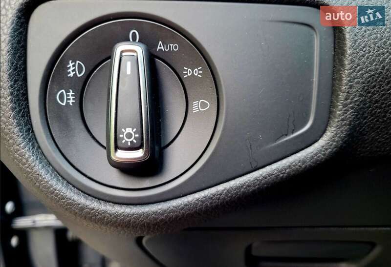 Универсал Volkswagen Golf 2017 в Мурованых Куриловцах