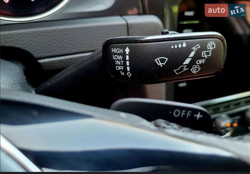 Универсал Volkswagen Golf 2017 в Мурованых Куриловцах