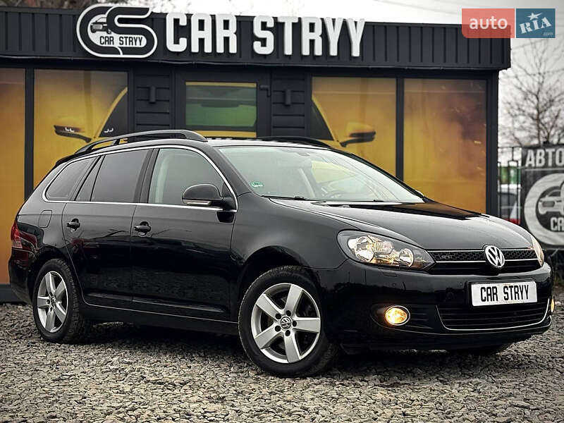 Універсал Volkswagen Golf 2012 в Стрию