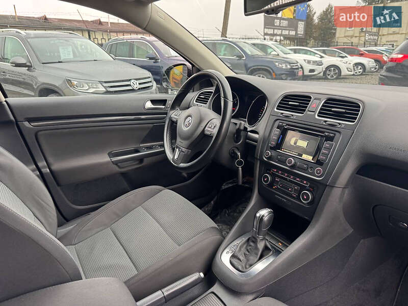 Універсал Volkswagen Golf 2012 в Стрию