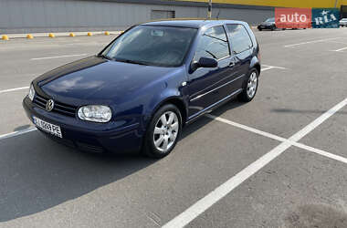 Хетчбек Volkswagen Golf 2000 в Києві