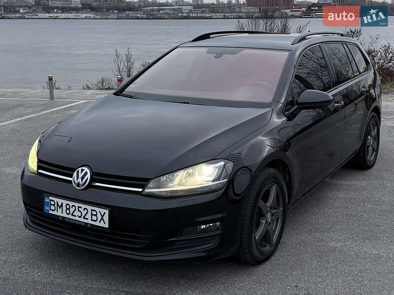 Универсал Volkswagen Golf 2014 в Киеве