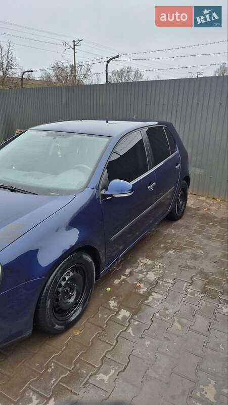 Хетчбек Volkswagen Golf 2005 в Кривому Розі