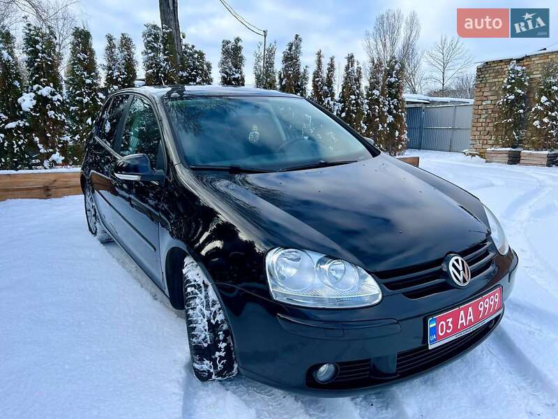 Хетчбек Volkswagen Golf 2008 в Полтаві